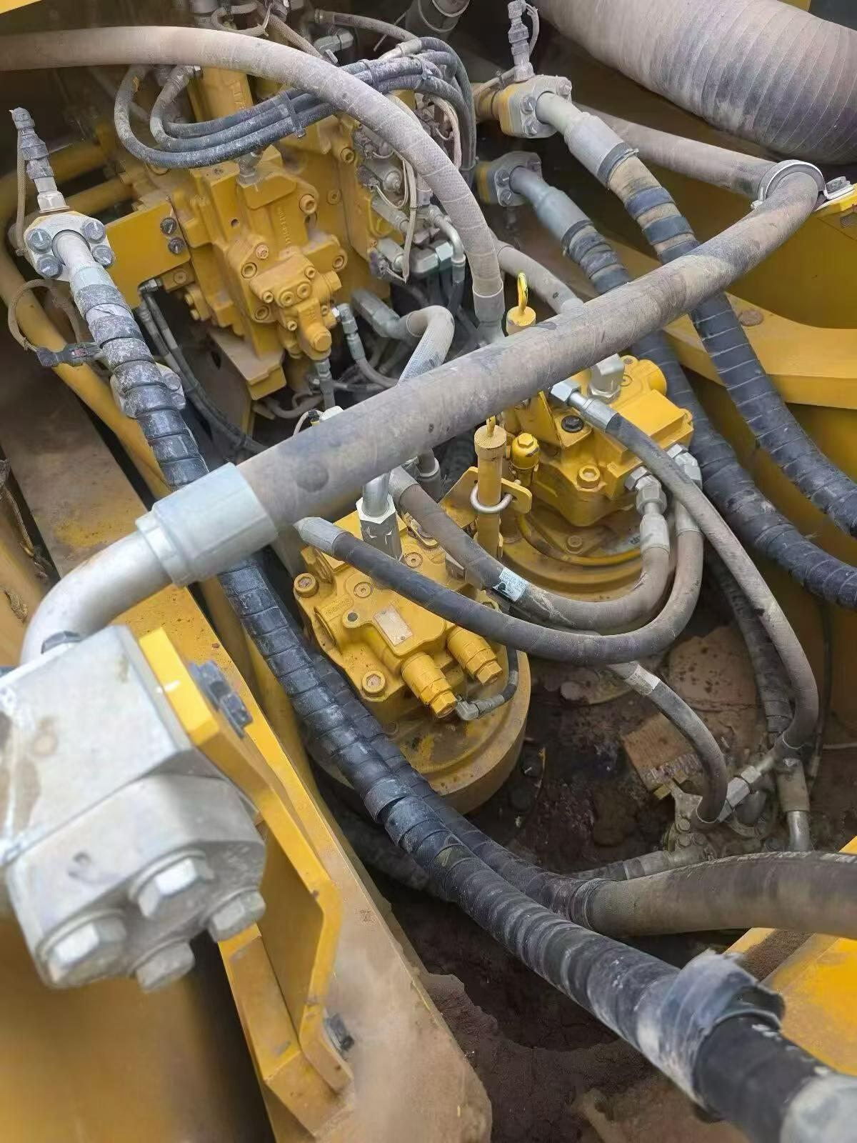 Buy Caterpillar CAT352 Used Excavator / 5