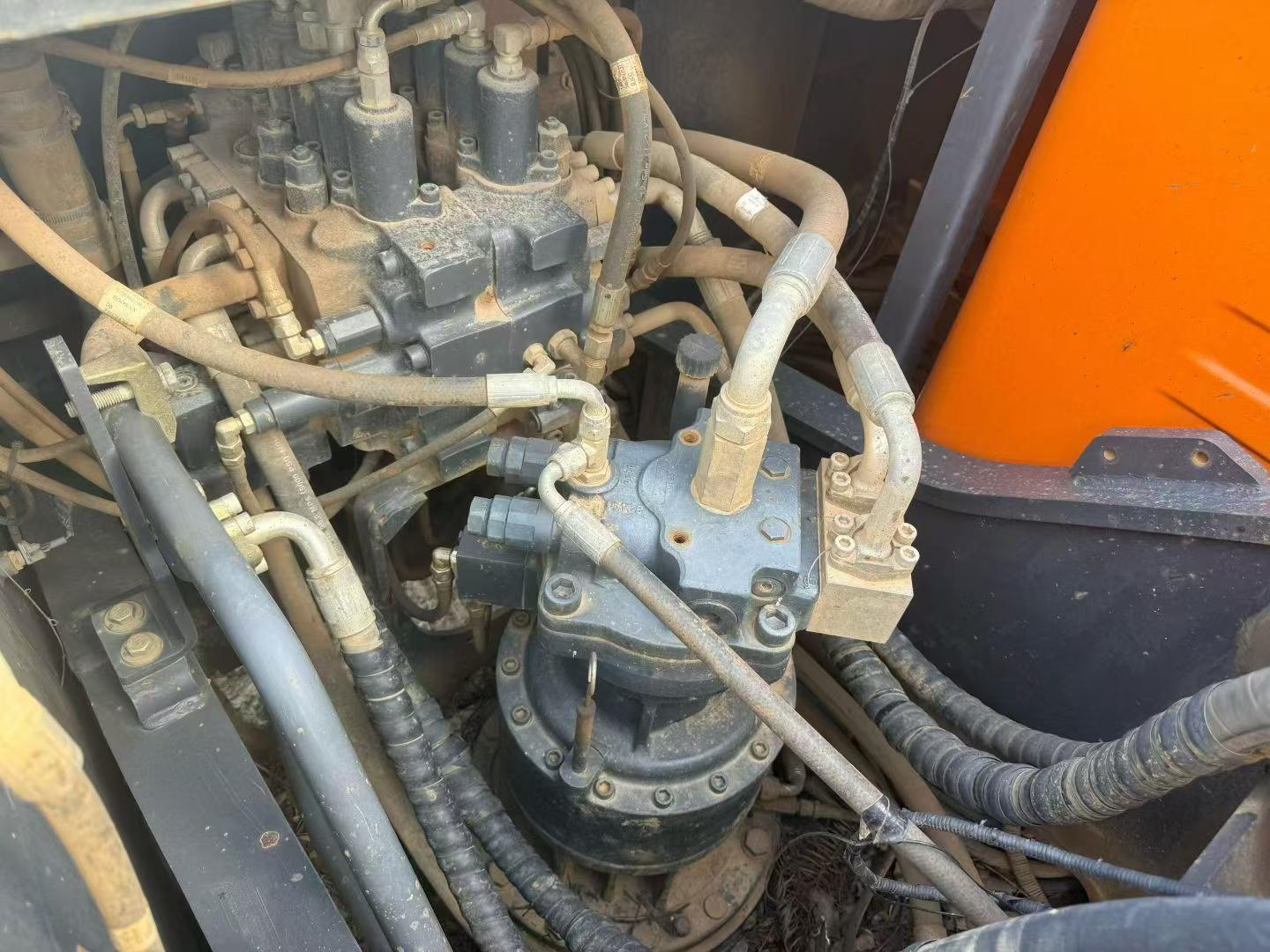 Buy Doosan DH200-3 Used Excavator / 8