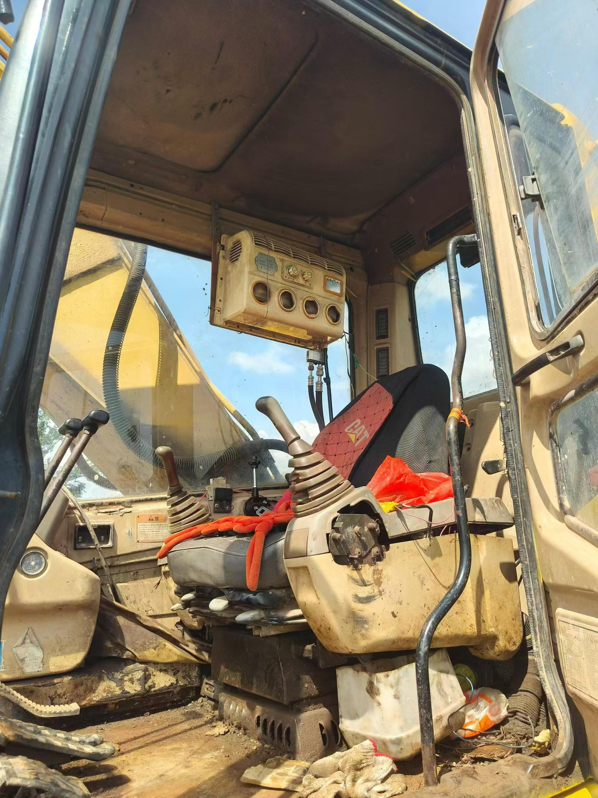 Buy Caterpillar 320B Used Excavator / 7