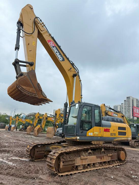 Buy XCMG XE370D Used Excavator / 1