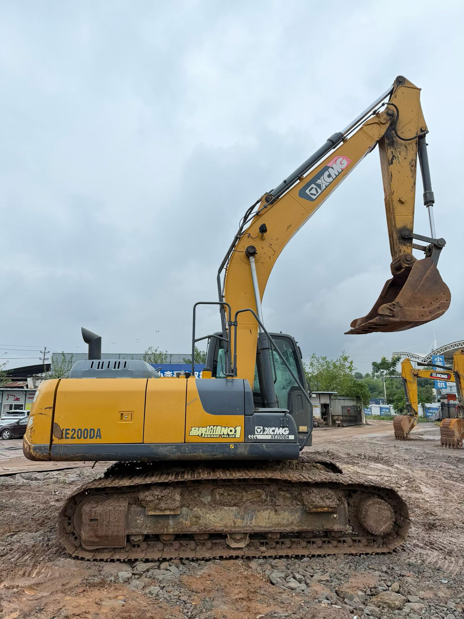Buy XCMG XE200DA Used Excavator / 5