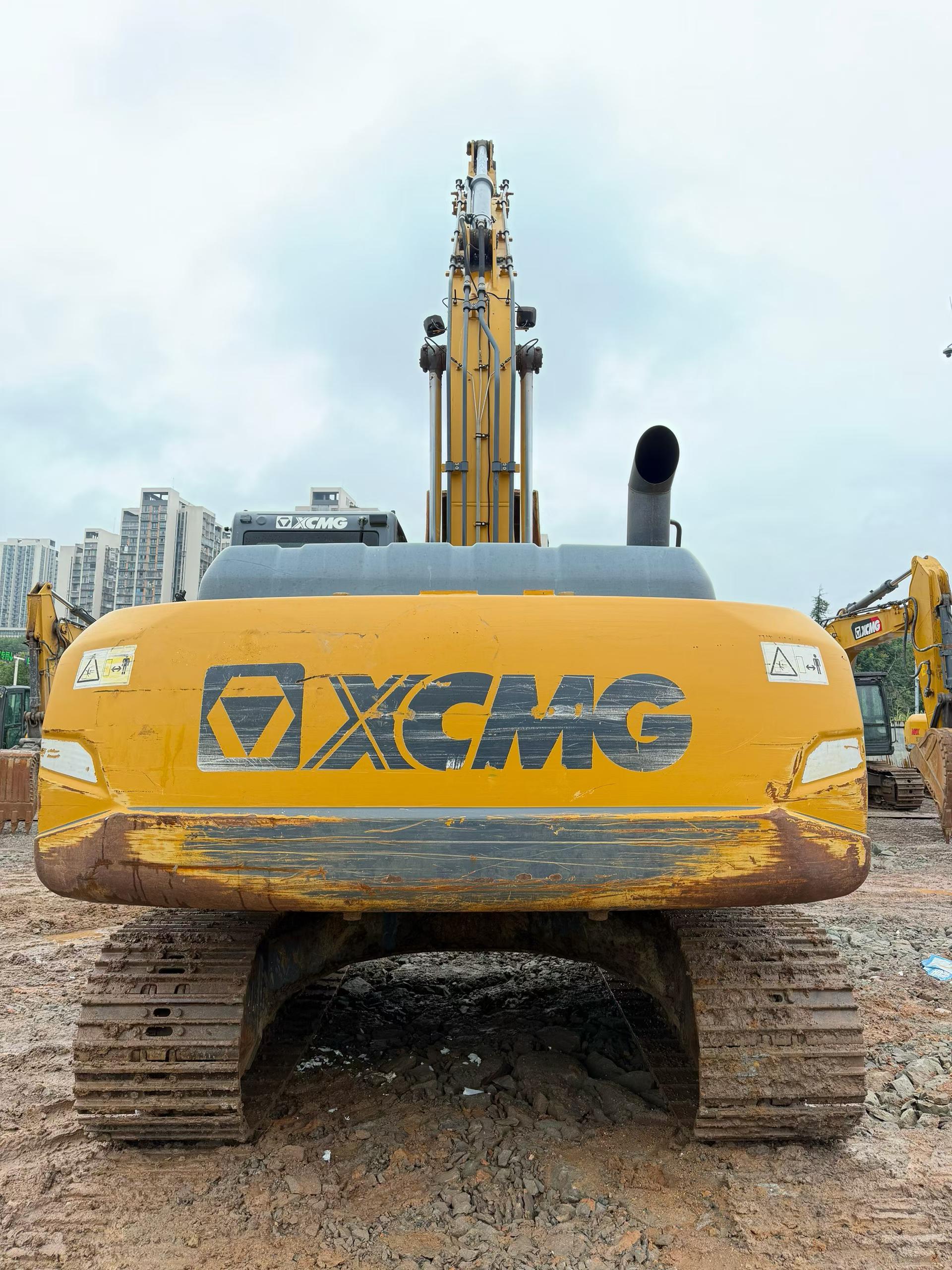 Buy XCMG XE200DA Used Excavator / 3