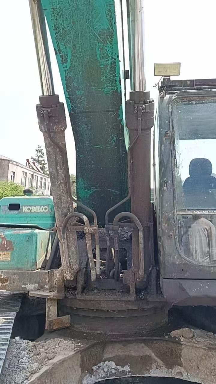 Buy Kobelco SK270D Used Excavator / 6
