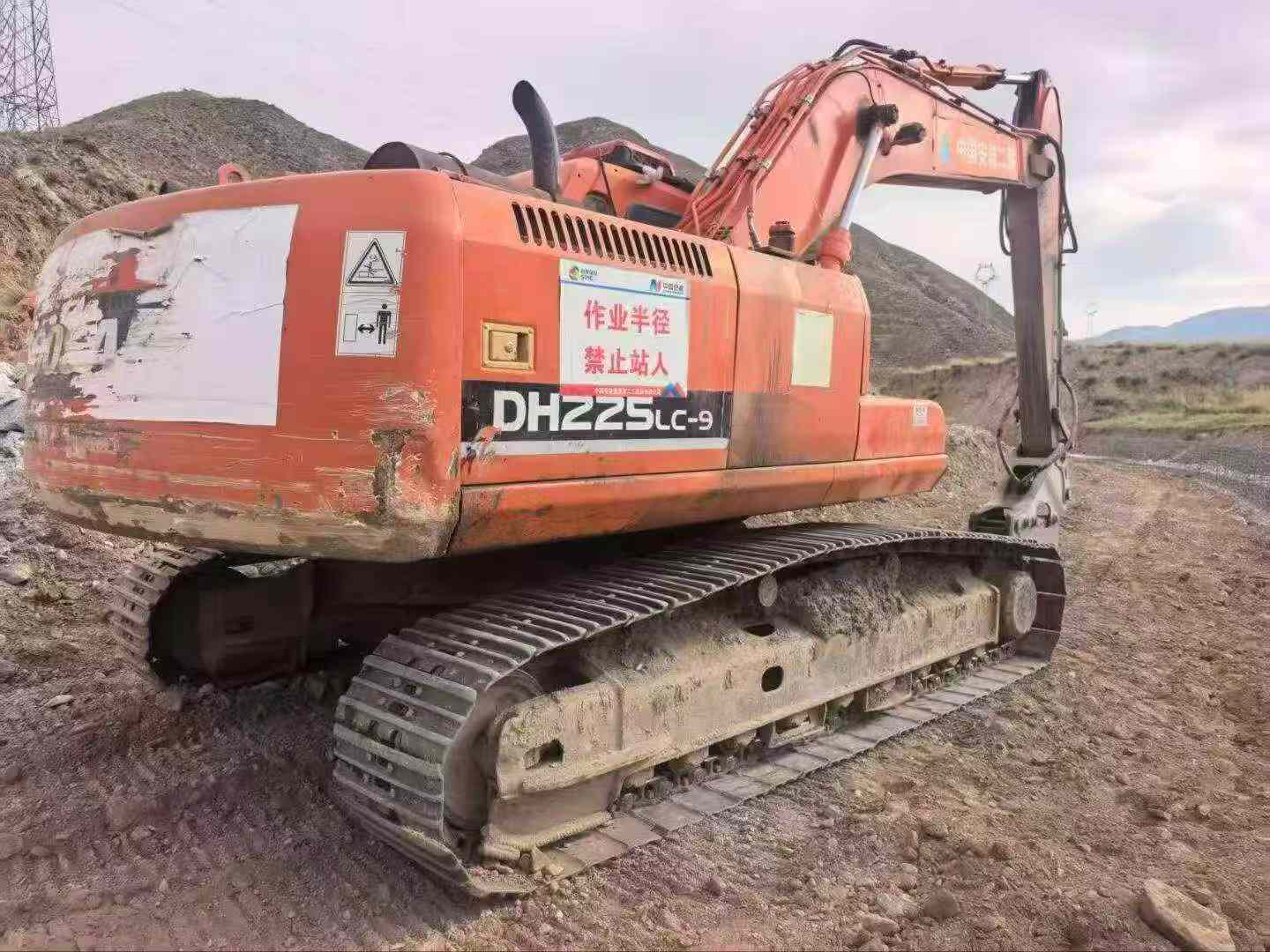 Buy Doosan DH225-9 Used Excavator / 4