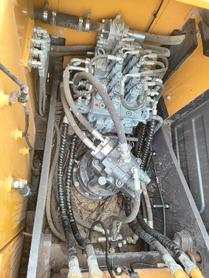 Buy XCMG XE155D Used Excavator / 4 Buy XCMG XE155D Used Excavator / 4