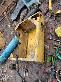 Buy Komatsu PC220-8 Used Excavator / 3 Buy Komatsu PC220-8 Used Excavator / 3
