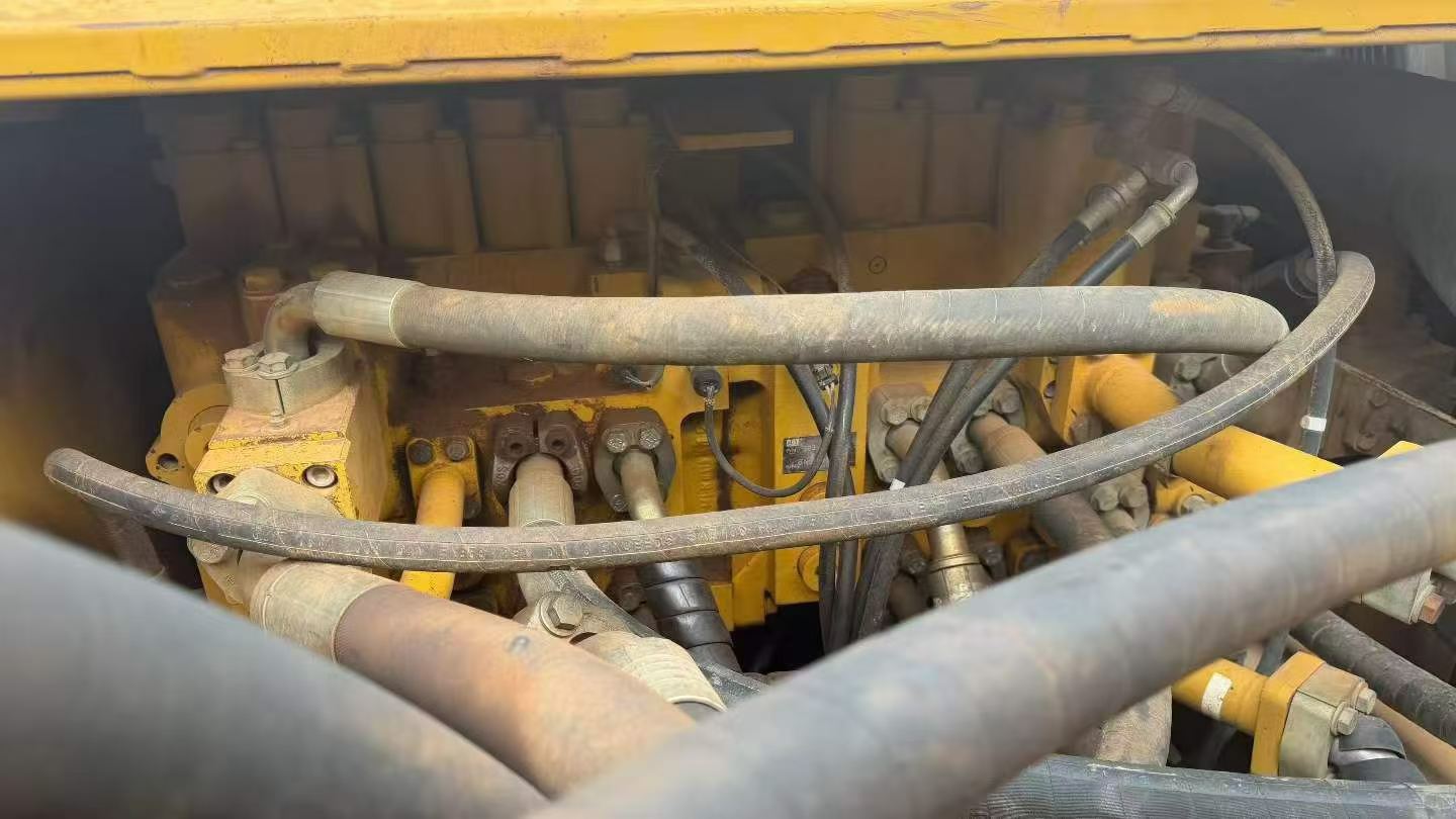 Buy Caterpillar 349E Used Excavator / 6