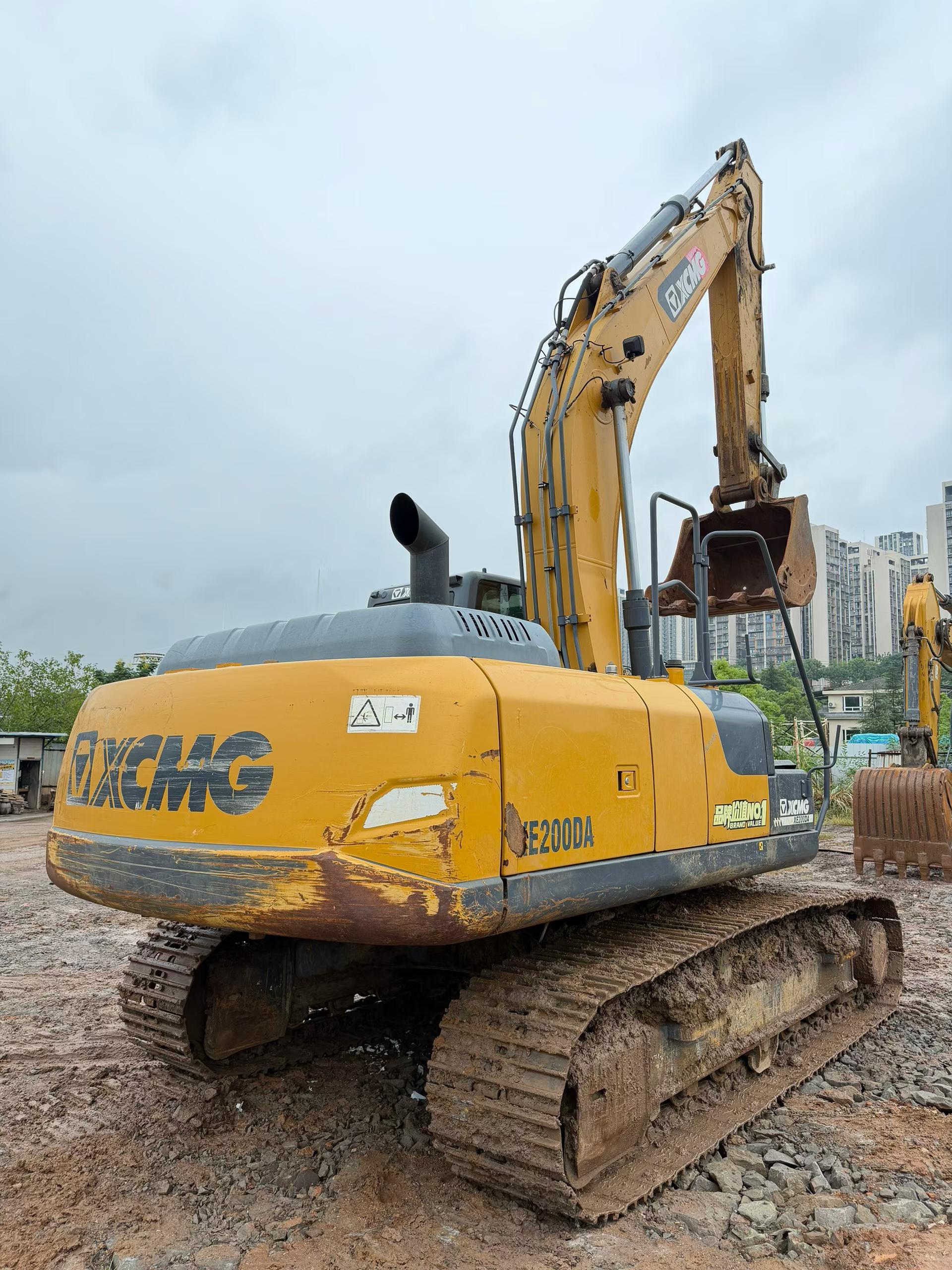 Buy XCMG XE200DA Used Excavator / 6
