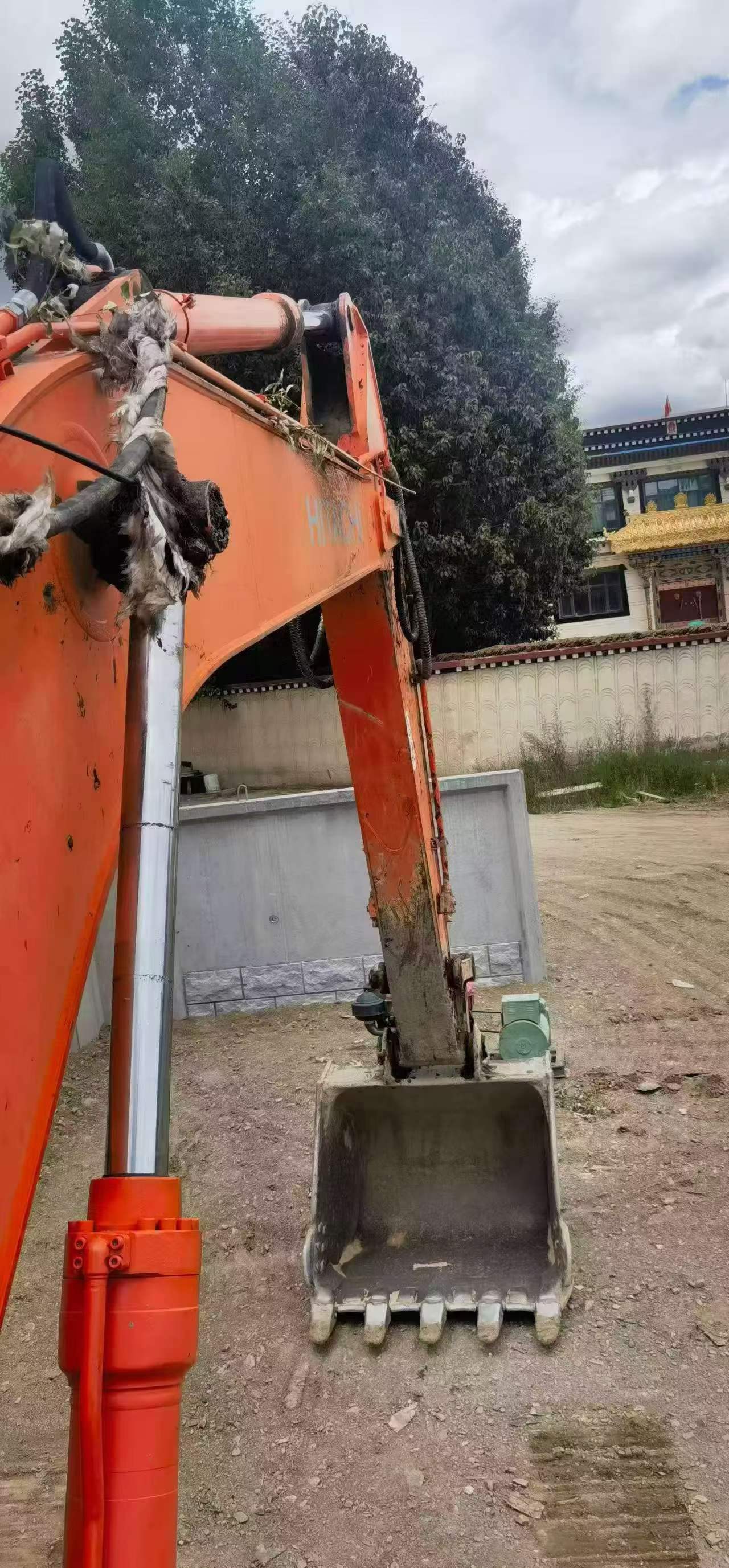 Buy Hitachi ZW250 Used Excavator / 3