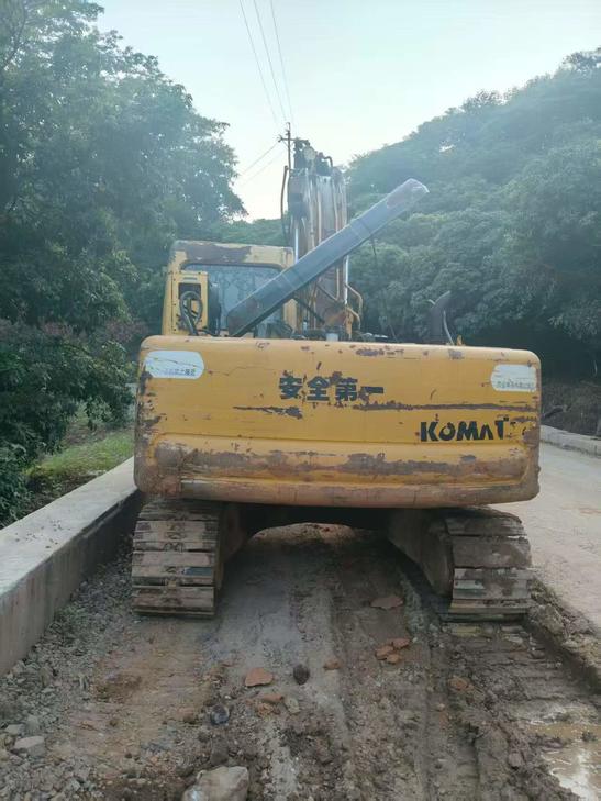 Buy Komatsu PC120-6 Used Excavator / 1