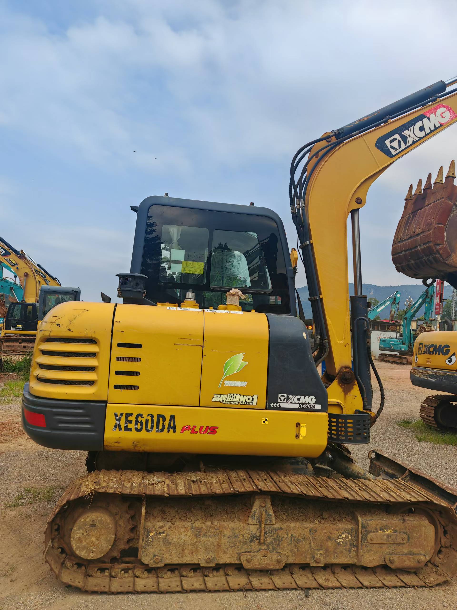 Buy XCMG XE60 Used Excavator / 3