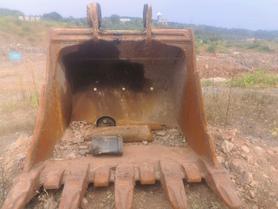Buy XCMG XE690DK Used Excavator / 4 Buy XCMG XE690DK Used Excavator / 4