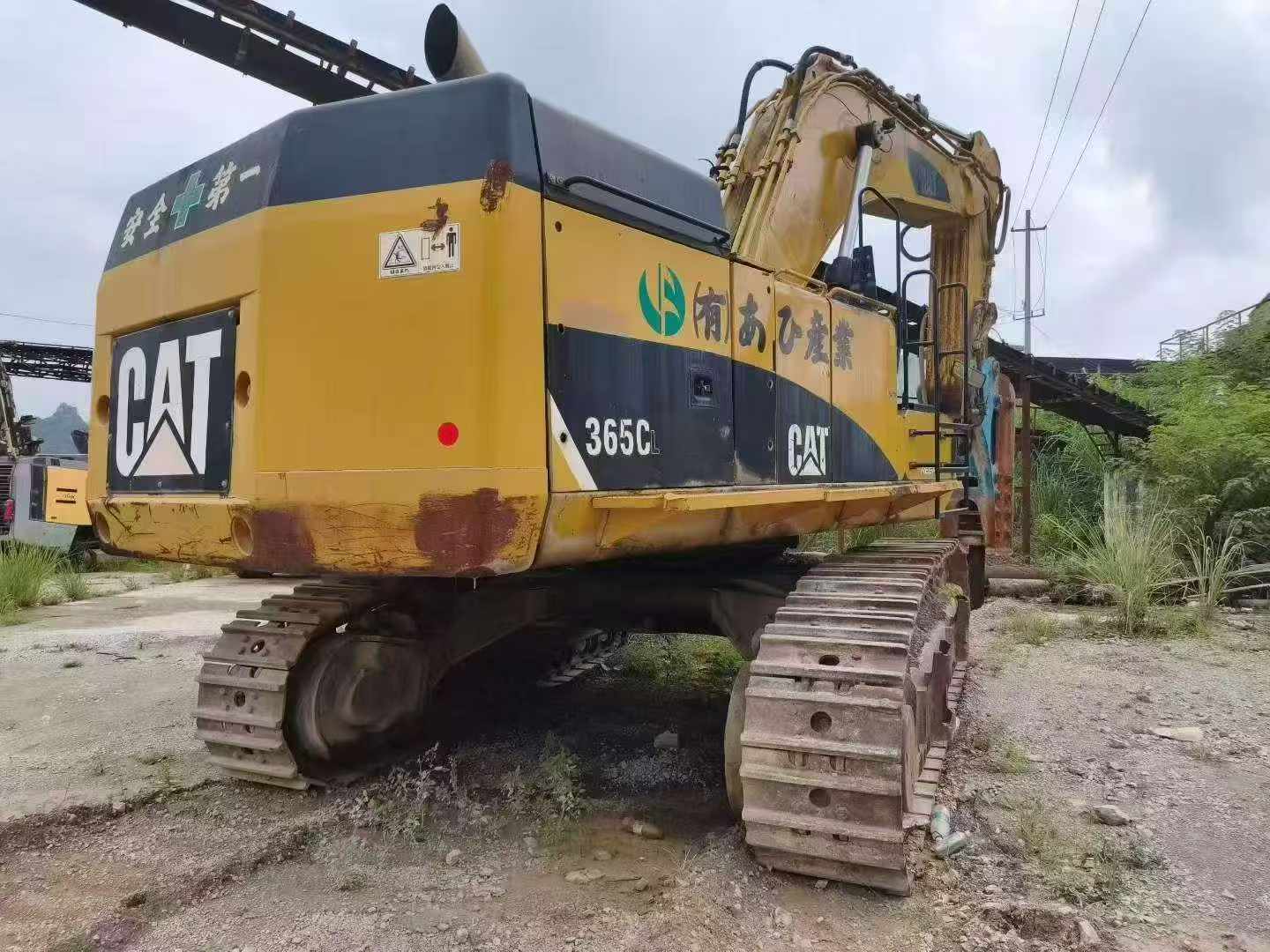 Buy Caterpillar 365C Used Excavator / 9
