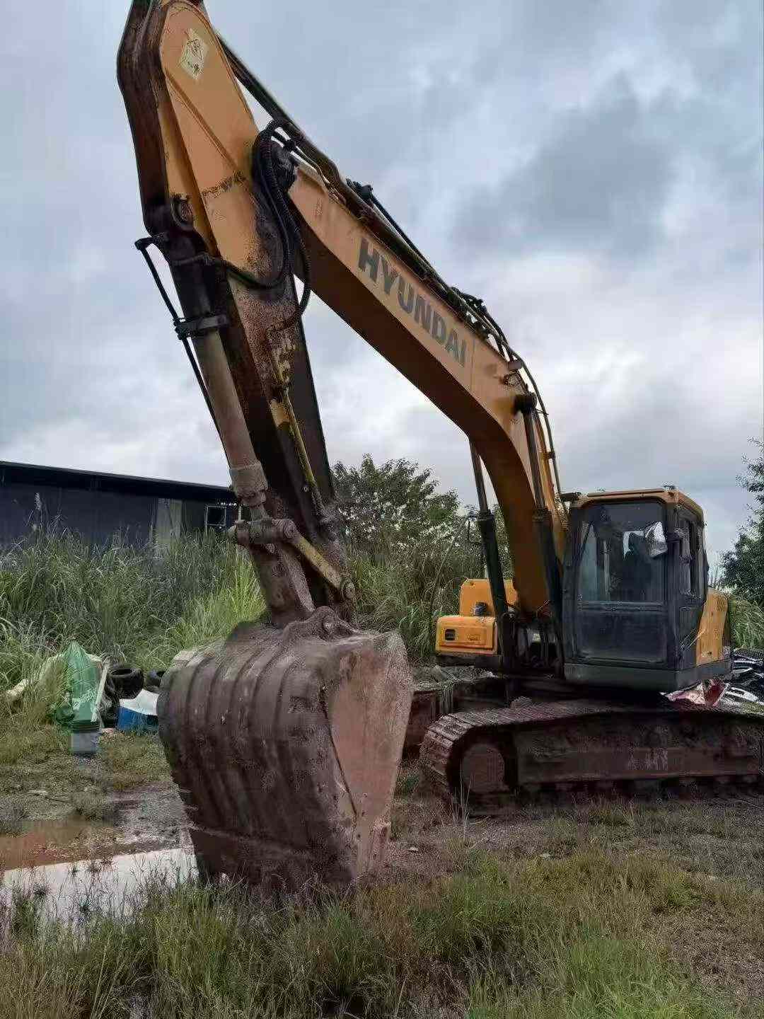 Buy Hyundai R215-7 Used Excavator / 3