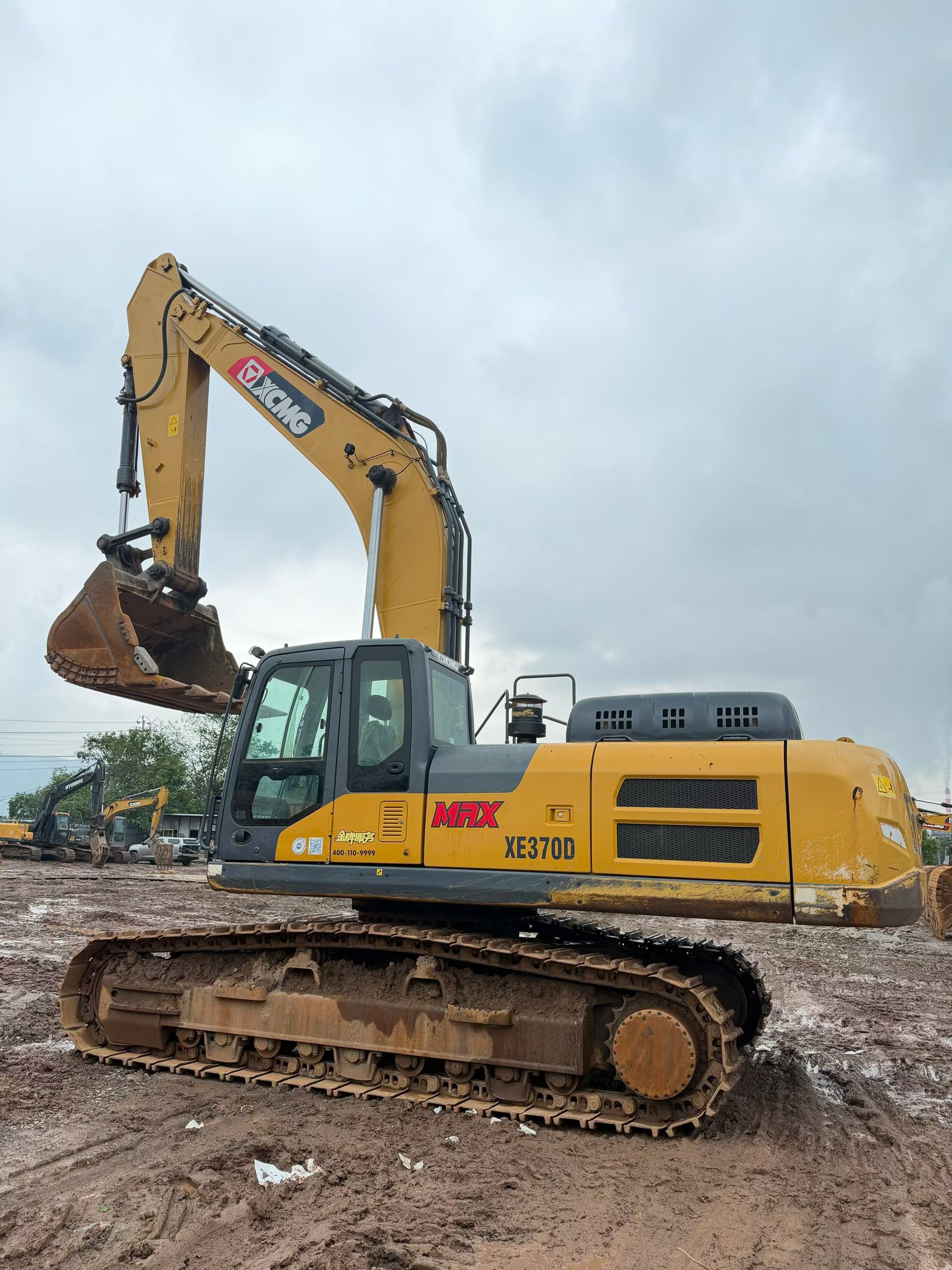 Buy XCMG XE370D Used Excavator / 3