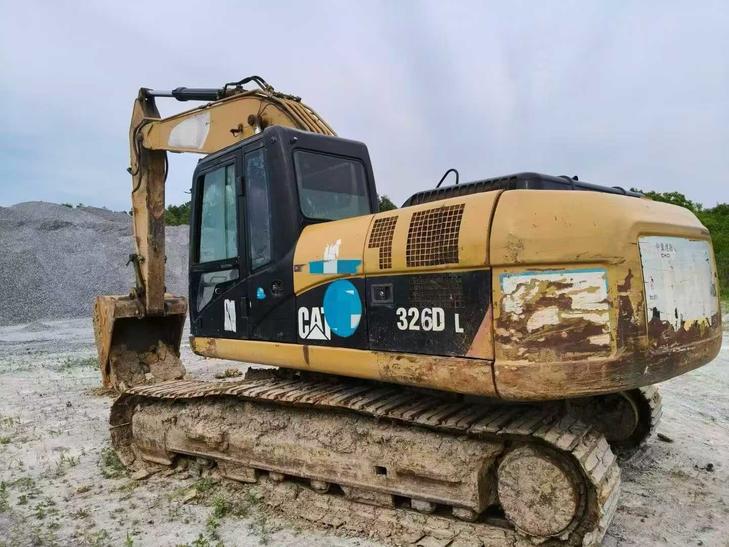 Buy Caterpillar 323 Used Excavator / 1