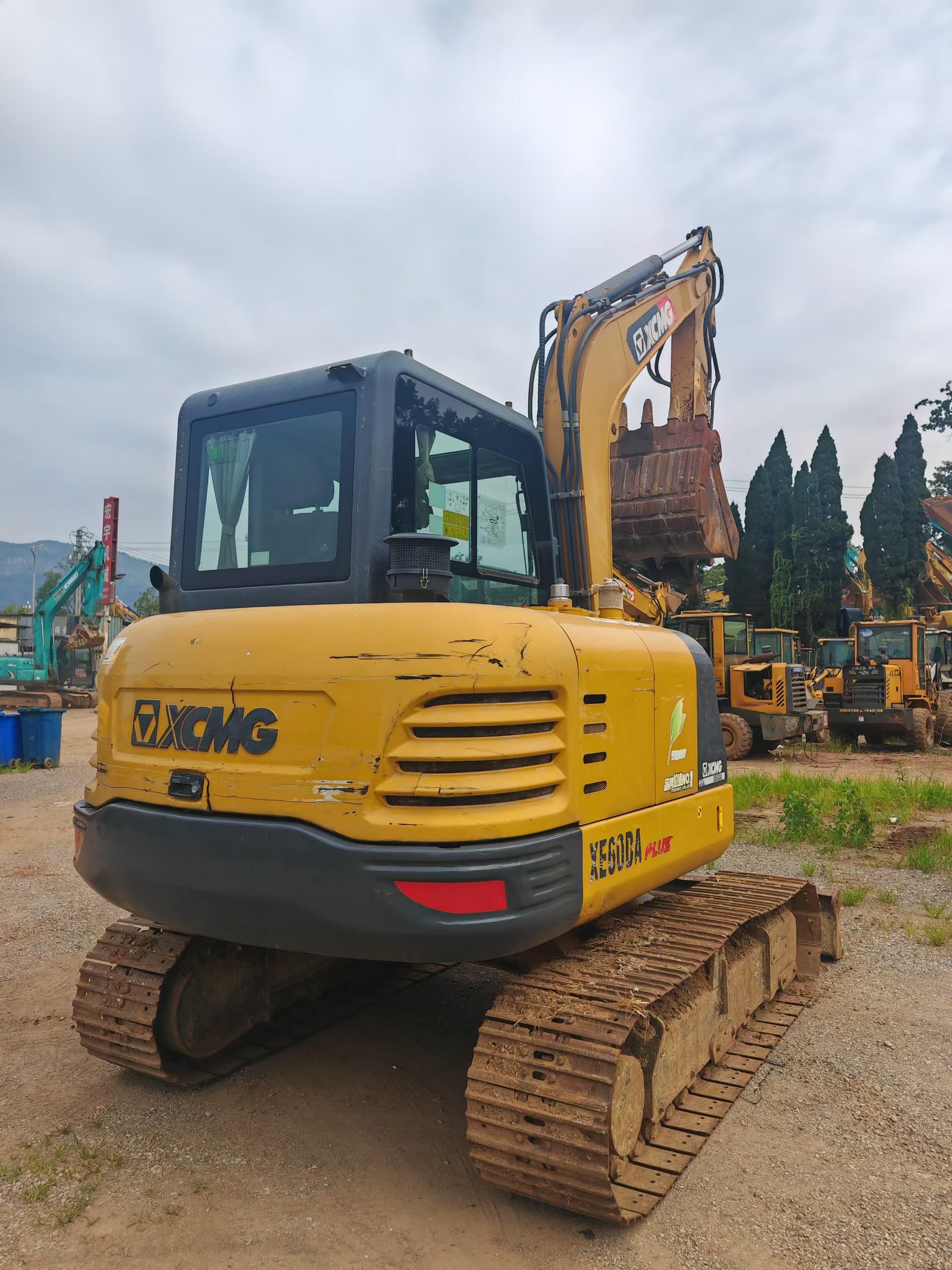 Buy XCMG XE60 Used Excavator / 4