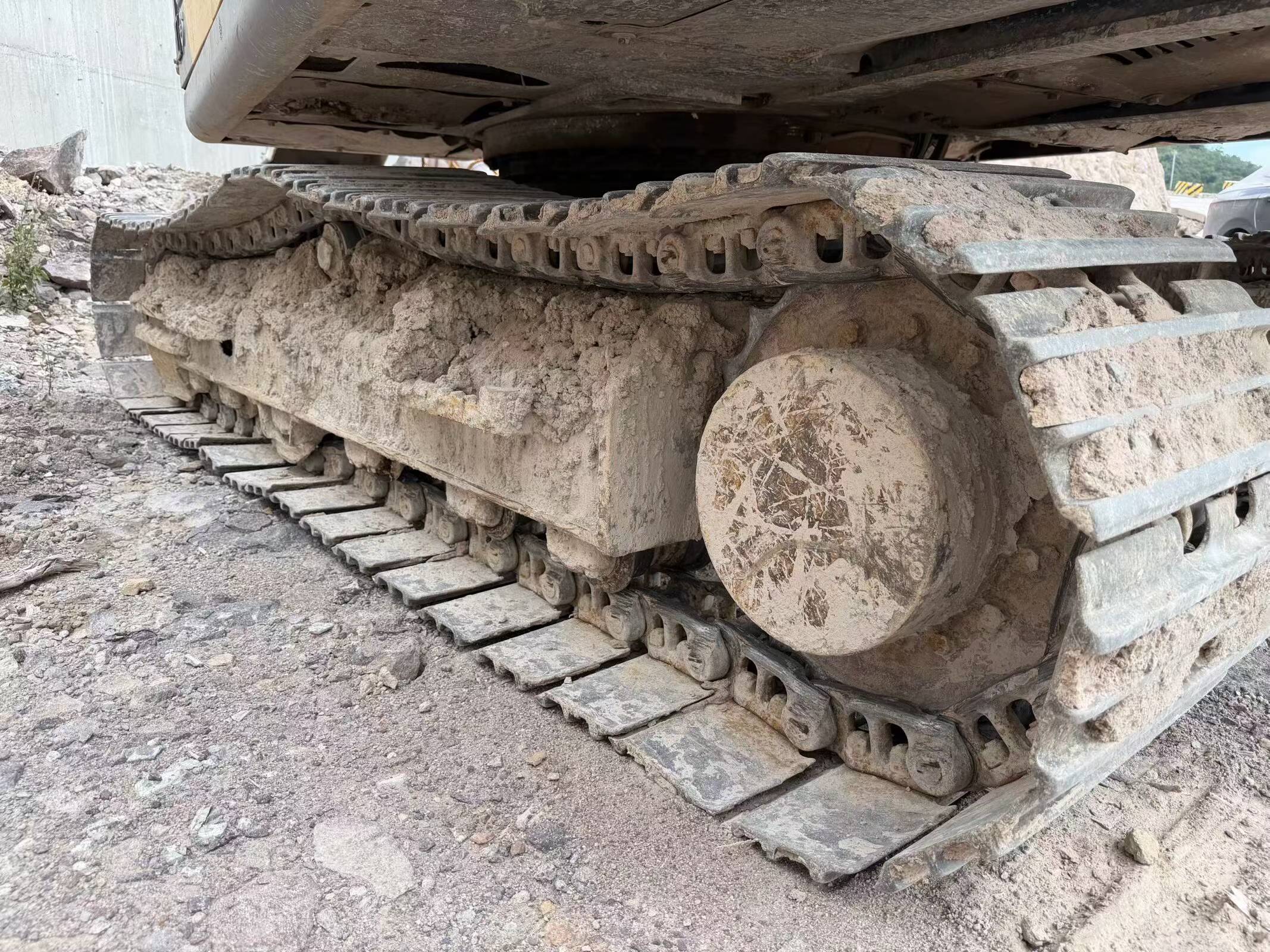 Buy Volvo L120E Used Excavator / 3