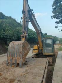 Buy Komatsu PC120-6 Used Excavator / 3 Buy Komatsu PC120-6 Used Excavator / 3