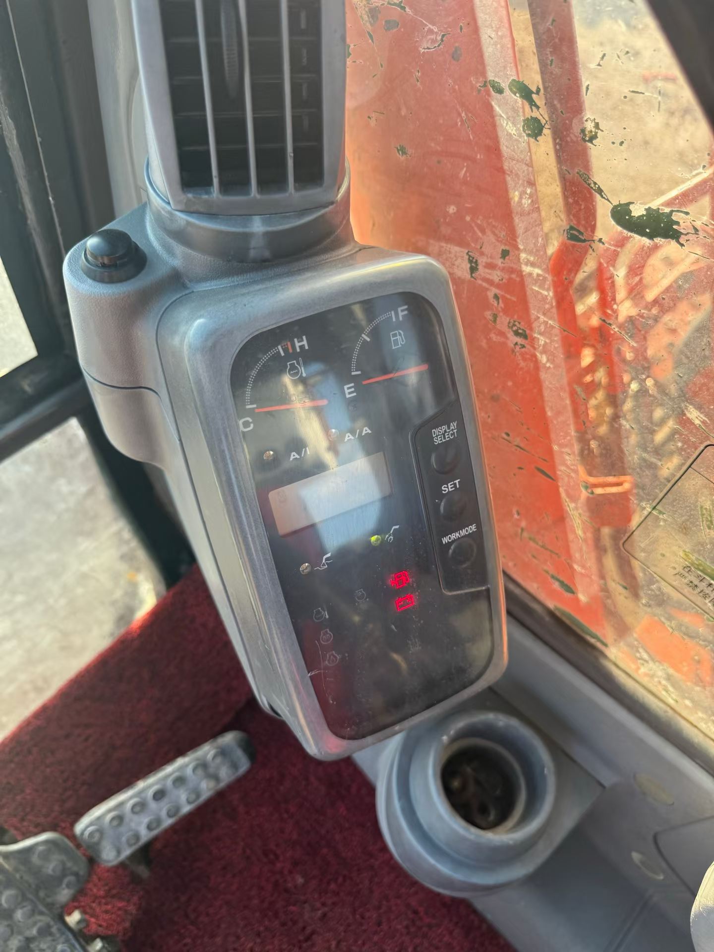 Compre Excavadora Hitachi EX120-6 Usada / 8