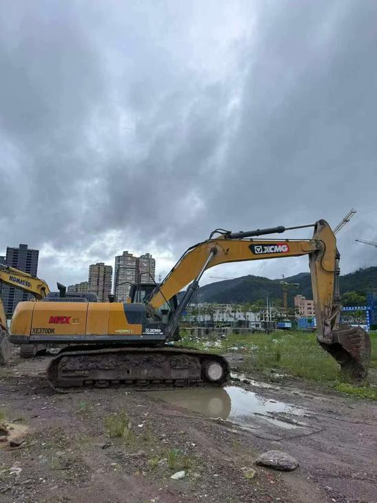 Buy XCMG XE370 Used Excavator / 1
