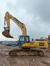Buy XCMG XE370D Used Excavator / 2 Buy XCMG XE370D Used Excavator / 2