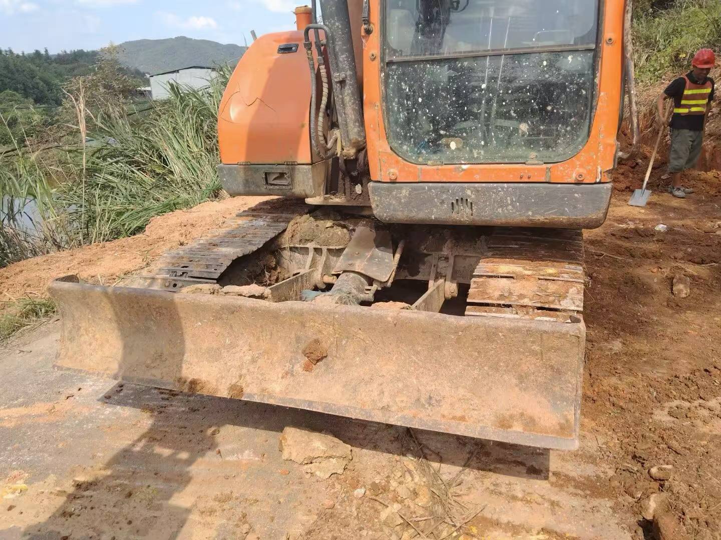 Buy Doosan DX75 Used Excavator / 4