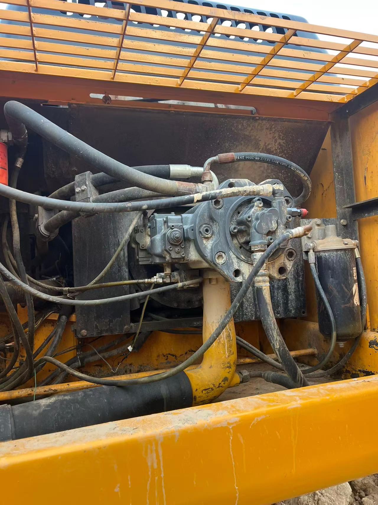 Buy Kato Used Excavator / 8