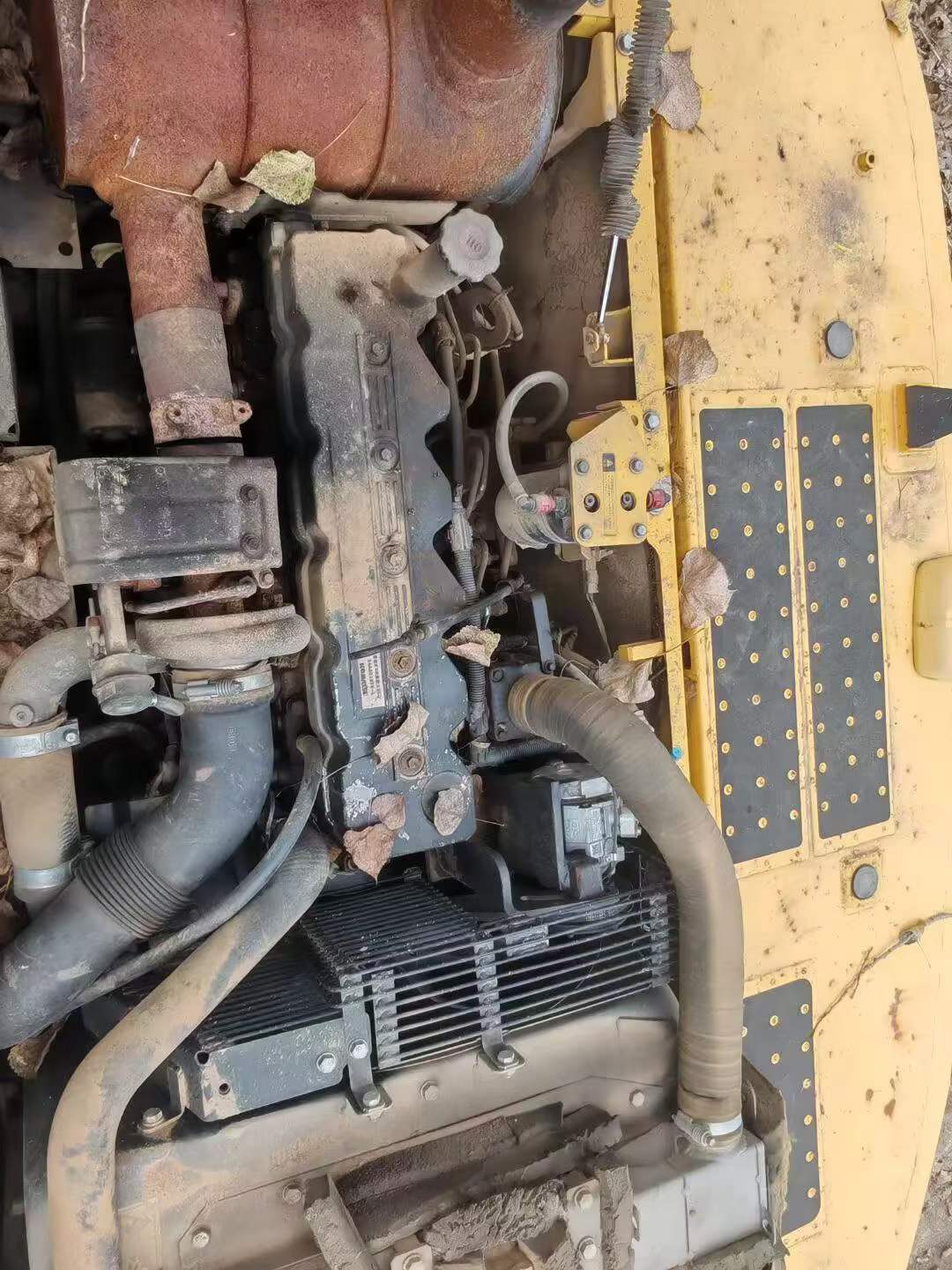 Buy Komatsu PC240-6 Used Excavator / 3