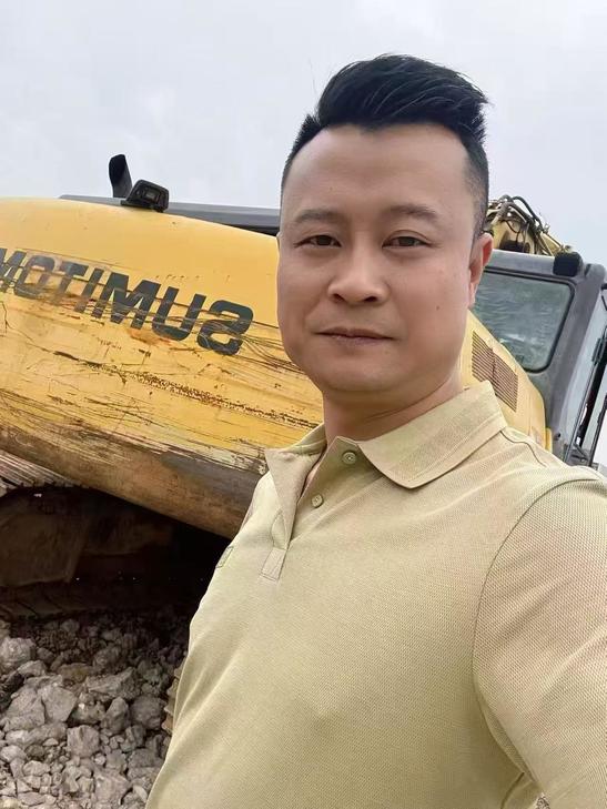 Buy Sumitomo SH200A5 Used Excavator / 1
