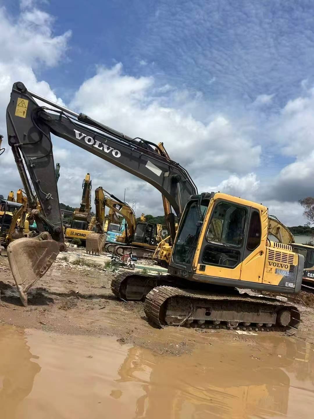 Comprar Volvo EC140 Usado Escavadeira