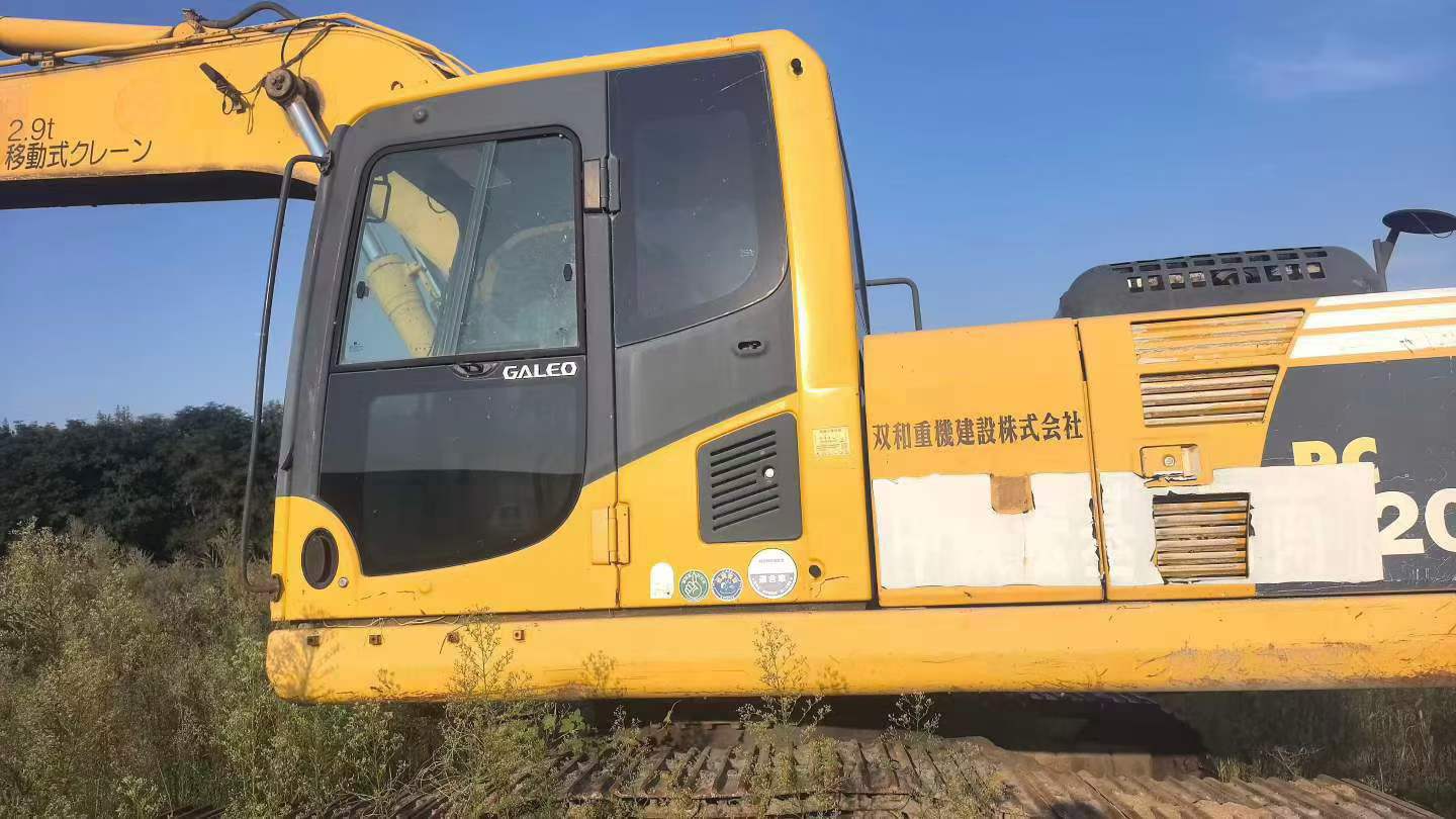 Buy Komatsu PC200 Used Excavator / 2