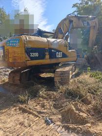 Buy Caterpillar 320D Used Excavator / 2 Buy Caterpillar 320D Used Excavator / 2