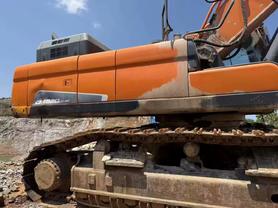 Buy Doosan DX520LC Used Excavator / 4 Buy Doosan DX520LC Used Excavator / 4