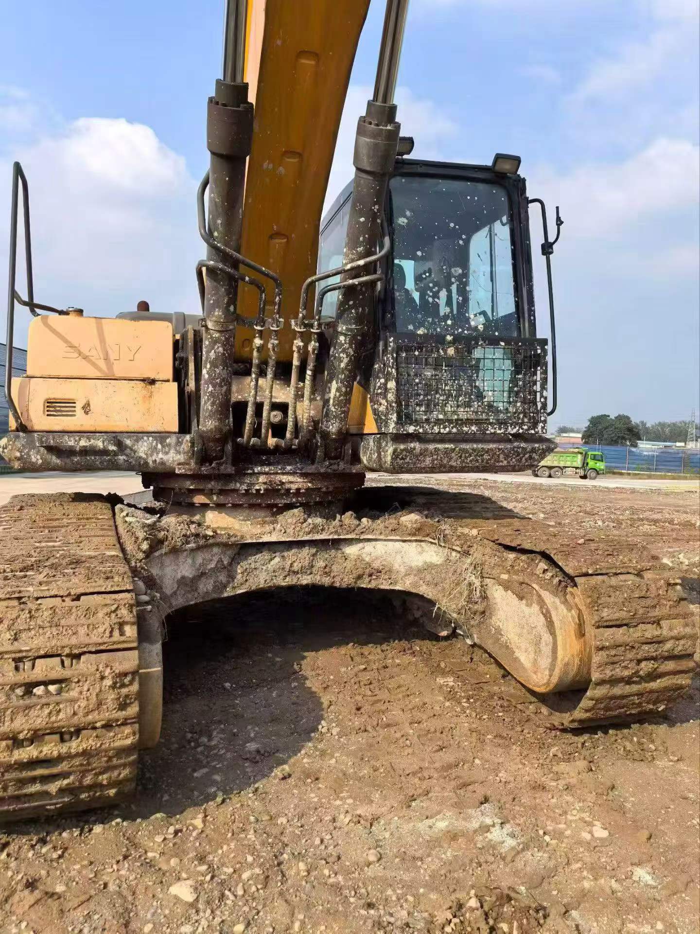 Comprar Sany SW305K Usado Excavadora