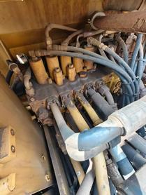 Buy Caterpillar 323D2L Used Excavator / 3 Buy Caterpillar 323D2L Used Excavator / 3