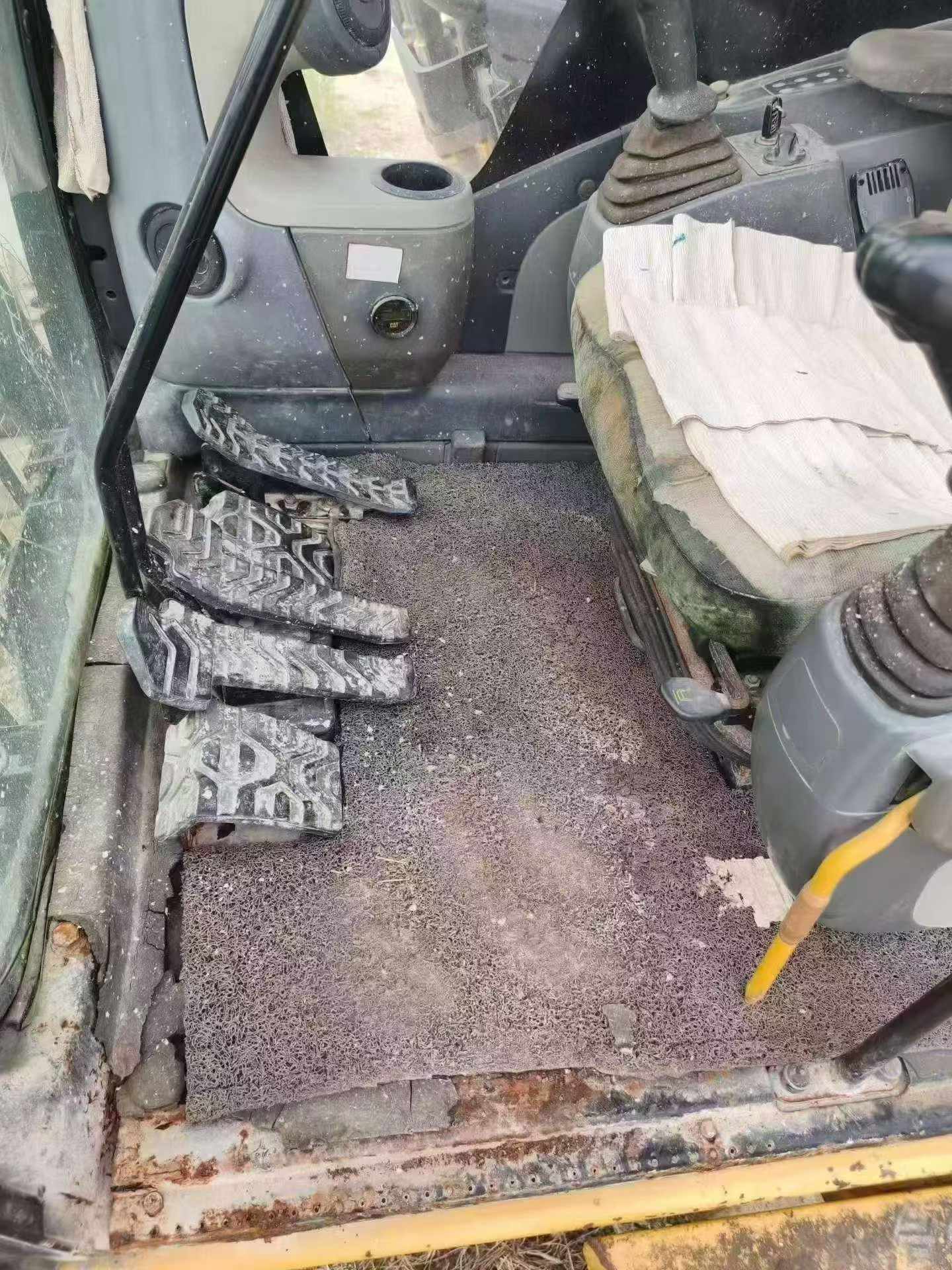 Buy Caterpillar 365C Used Excavator / 7