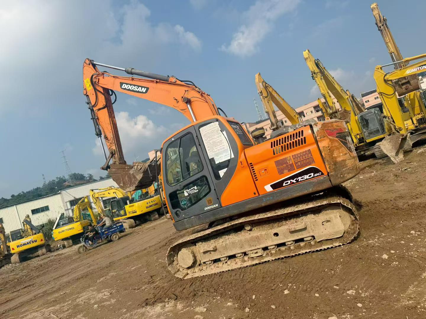 Buy Doosan S130W-3 Used Excavator / 2