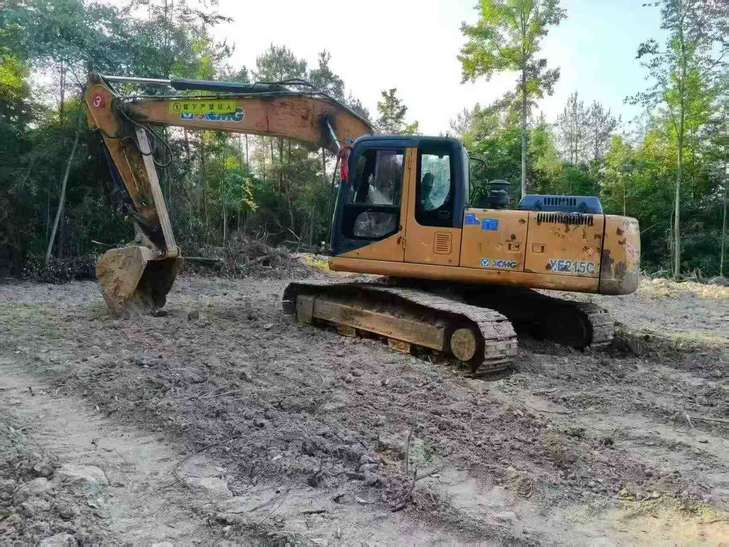 Buy XCMG XE215 Used Excavator / 1