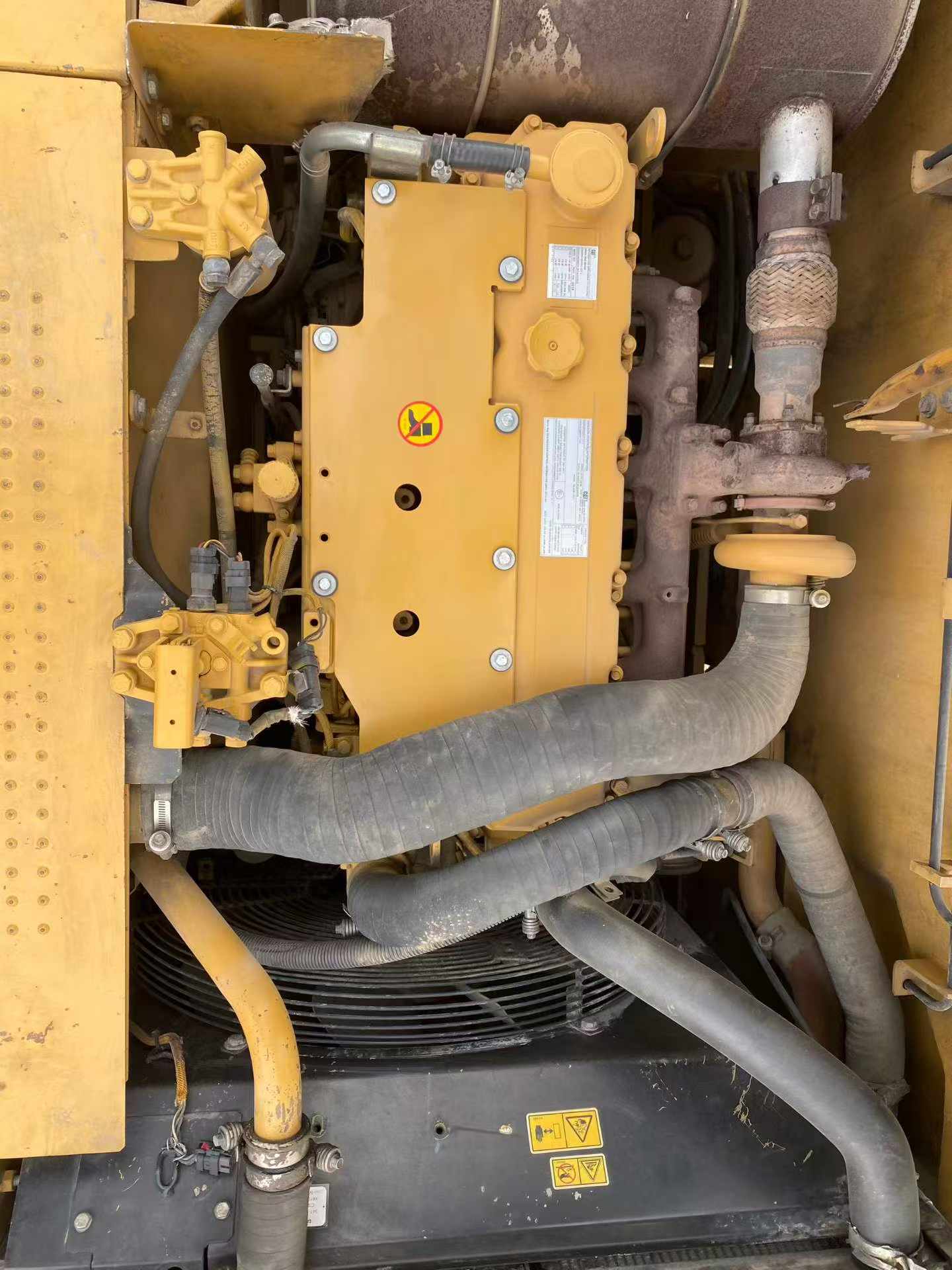Buy Caterpillar 320D Used Excavator / 5