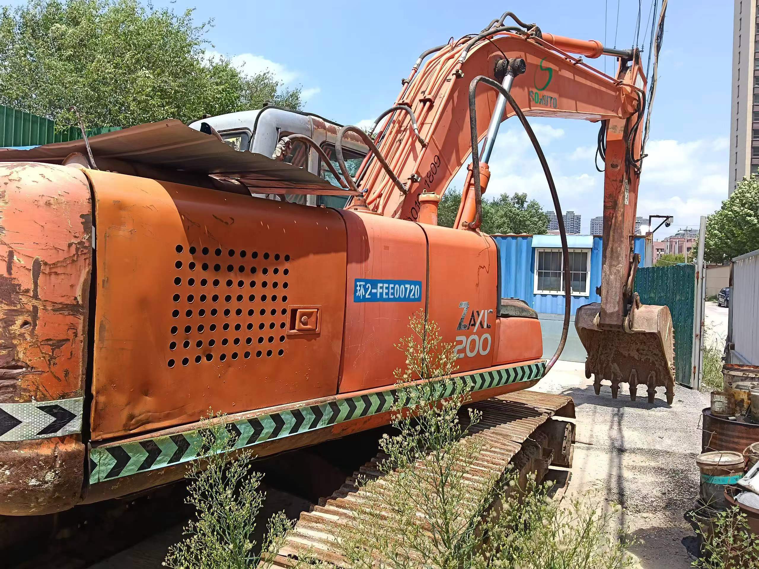 Buy Hitachi ZX200-6 Used Excavator / 3