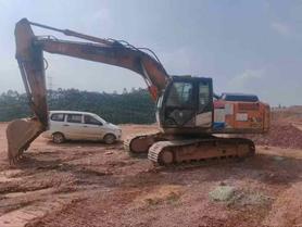 Buy Hitachi ZH200-5A Used Excavator / 3 Buy Hitachi ZH200-5A Used Excavator / 3