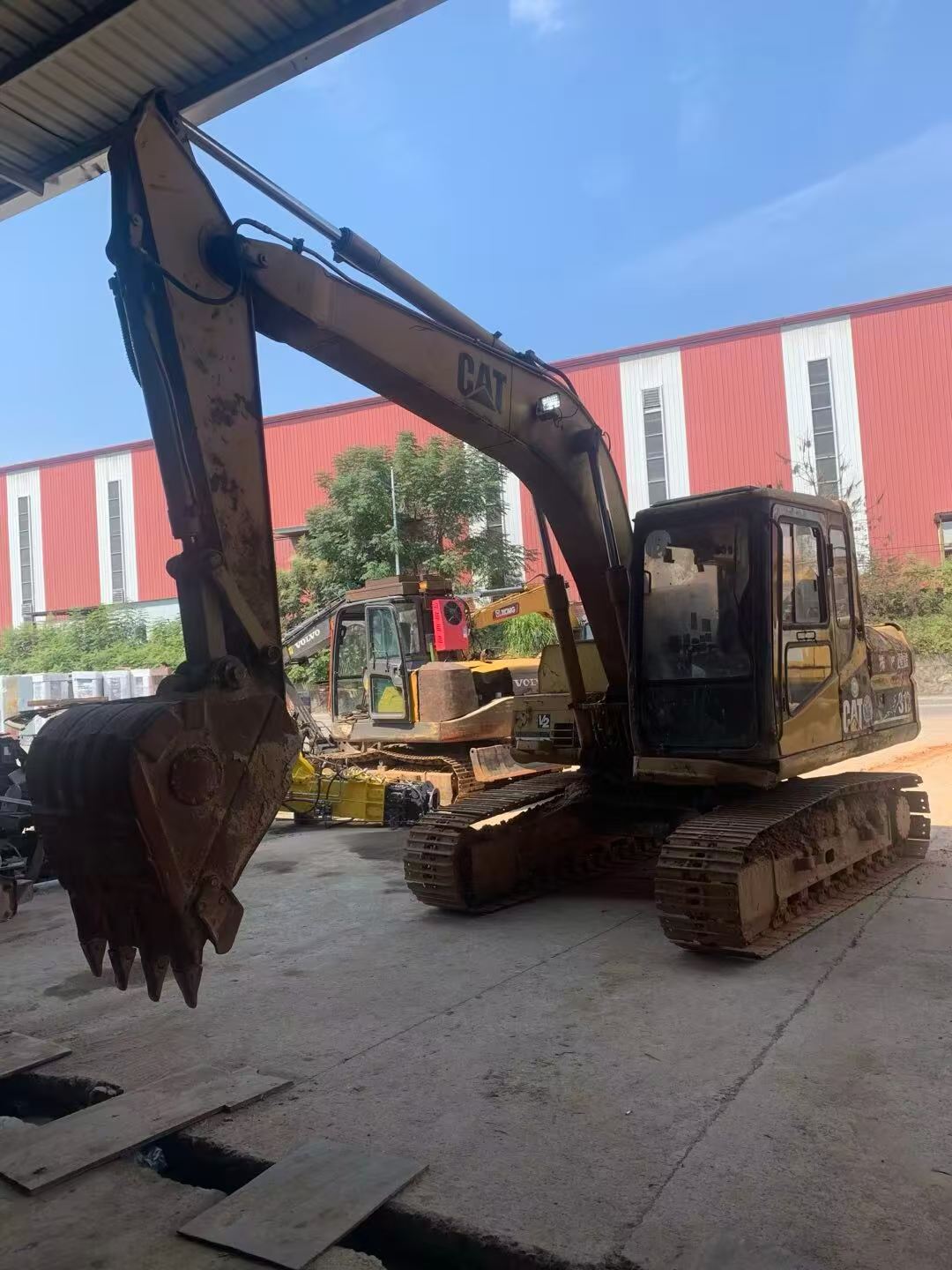 Buy Caterpillar 311 Used Excavator / 2