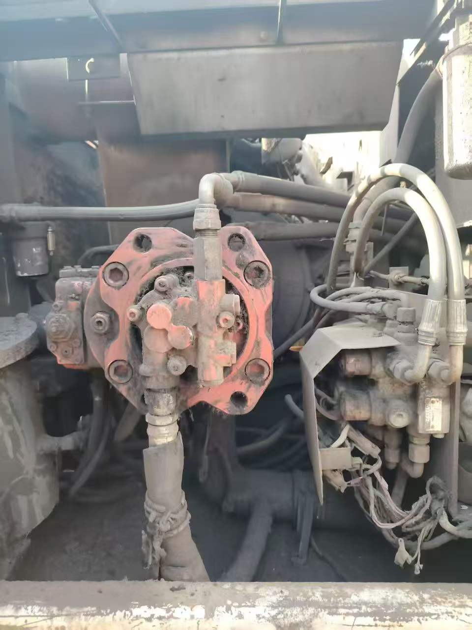 Buy Sumitomo SH200 Used Excavator / 2