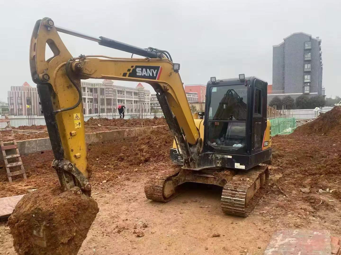 Buy Sany Used Excavator / 2