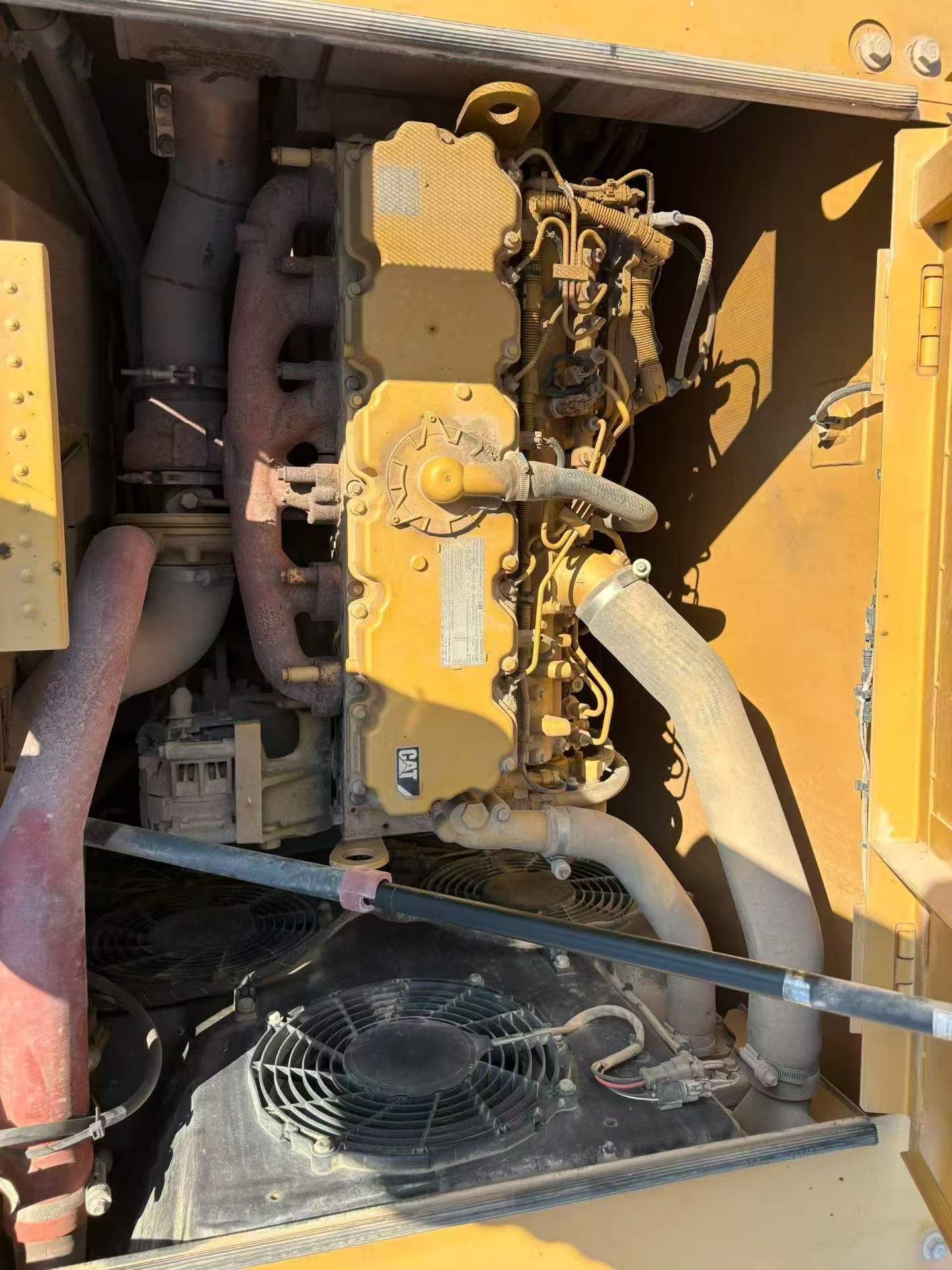Buy Caterpillar 323 Used Excavator / 5