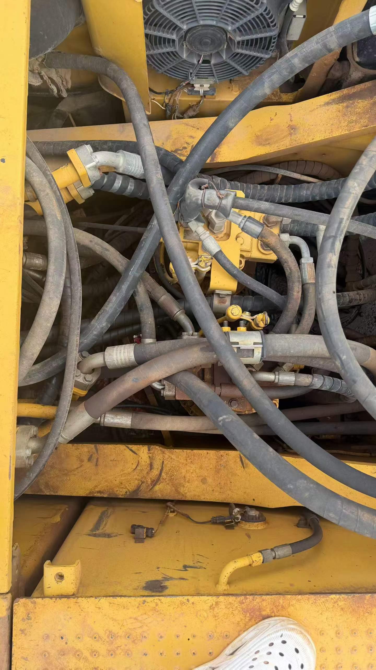 Buy Caterpillar 349E Used Excavator / 5