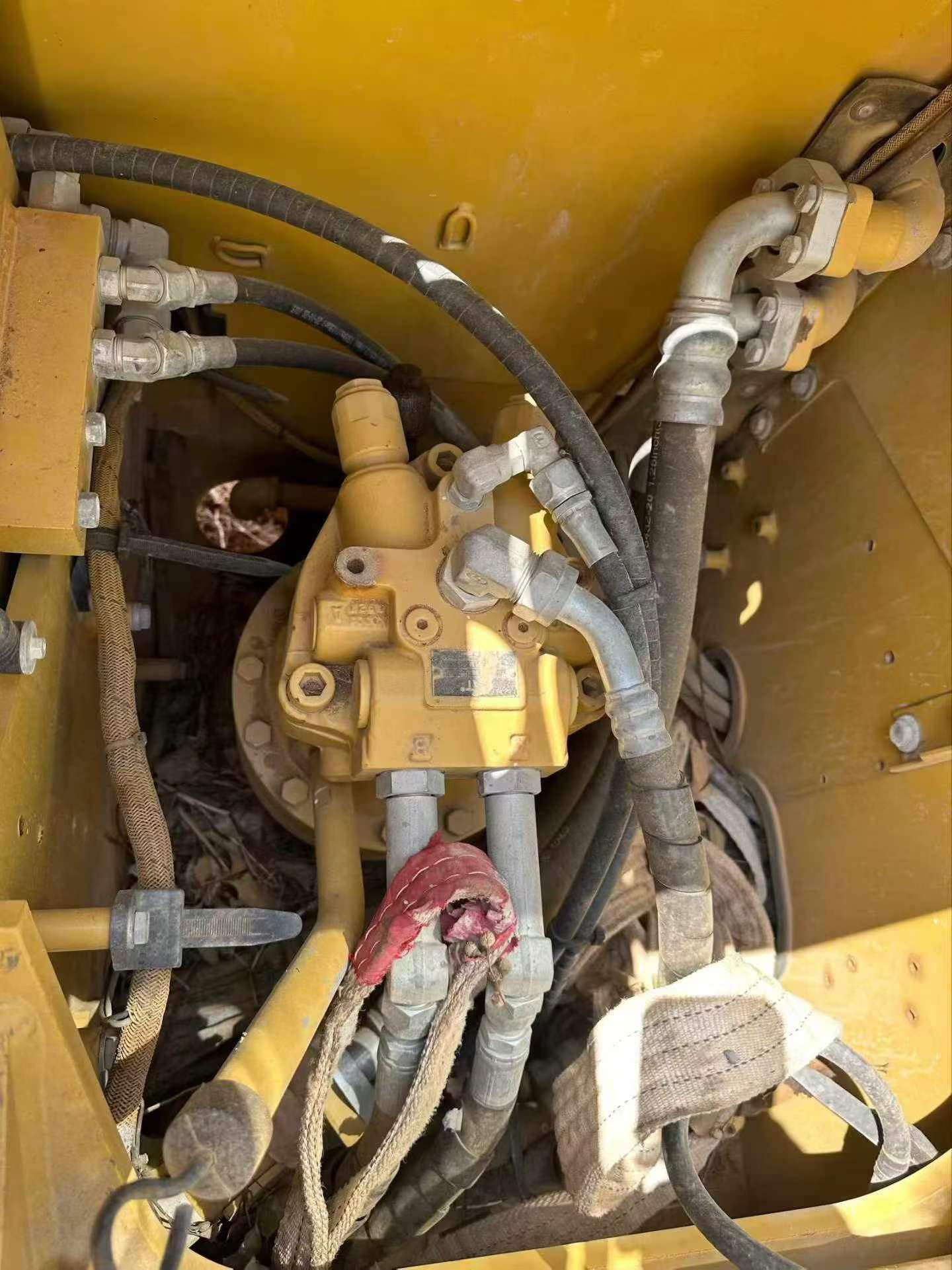 Купить Caterpillar 311 Подержанный Экскаватор