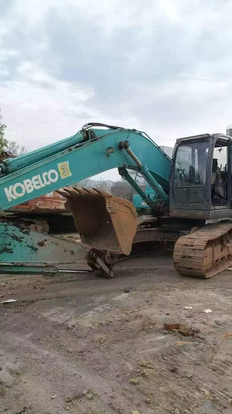 Buy Kobelco SK210 Used Excavator / 1