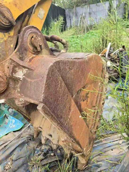 Buy Komatsu PC220-8 Used Excavator / 1
